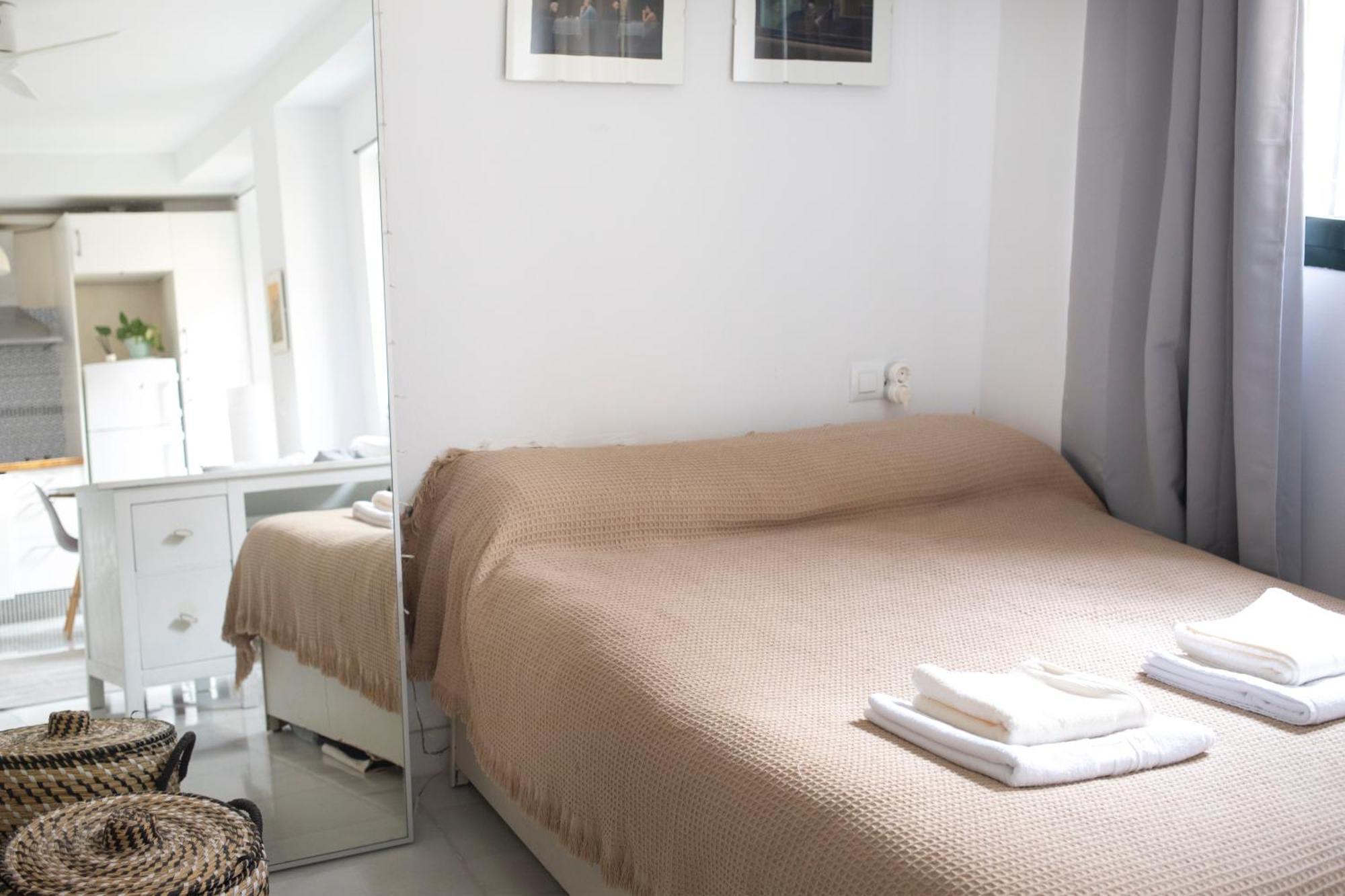 Atico Con Balcon En Pleno Centro Appartement Sevilla Buitenkant foto
